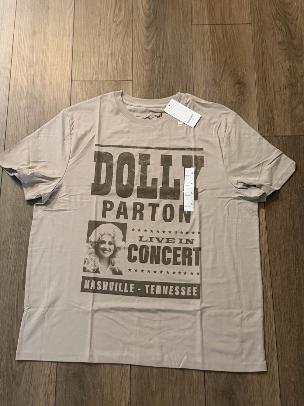 Goodfellow & Co Beige Dolly Parton Graphic Concert Tee
